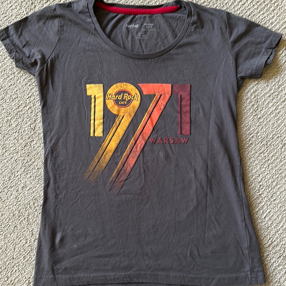 Hard Rock Cafe - Warsaw T-Shirt.  Size Medium.  Very soft. Like new condition